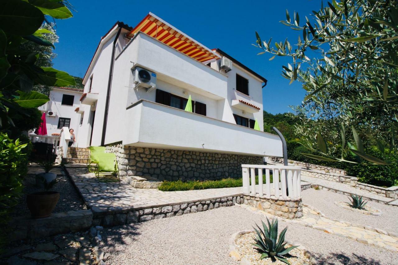 לאבין Charming Apartments Vesna Ravni מראה חיצוני תמונה
