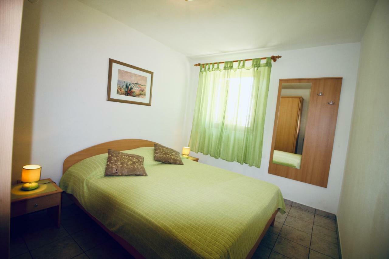לאבין Charming Apartments Vesna Ravni מראה חיצוני תמונה